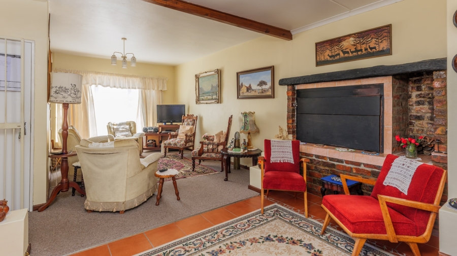 5 Bedroom Property for Sale in Struisbaai Western Cape